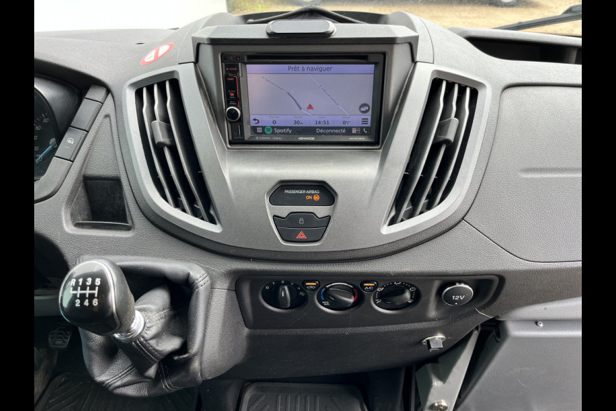 Ford Transit 2.0 TDCI 130PK L2H2 Airco Cruise Control Parkeersensoren Stoelverwarming Zwaailampen Kastwand Inbouw