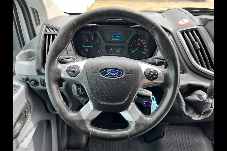 Ford Transit 2.0 TDCI 130PK L2H2 Airco Cruise Control Parkeersensoren Stoelverwarming Zwaailampen Kastwand Inbouw