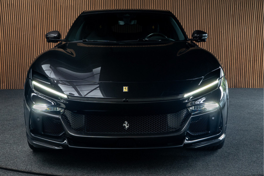 Ferrari Purosangue 6.5 V12 Full options! Nieuw! Alcantara Carbon exterieur & interieur Panoramadak Memory seats met massage functie Rondomzicht camera