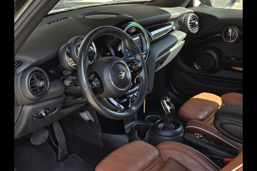 MINI Cabrio 2.0 Cooper S Chili | SPORTSTOELEN | LEDER | STOELVERWARMING | KEYLESS ENTRY | CAMERA | VOORRUIT VERWARMING |