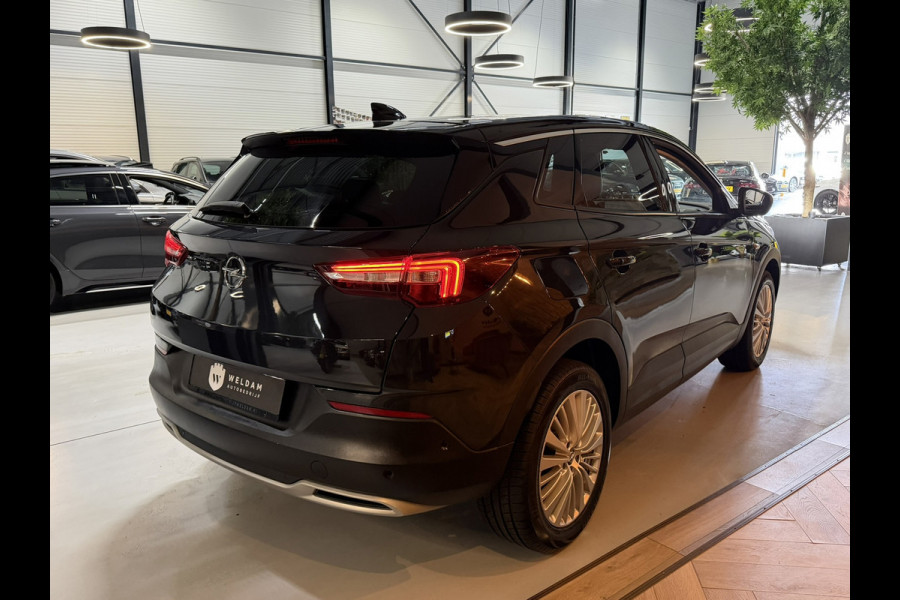 Opel Grandland X 1.2 Turbo Innovation | NAP | NL-auto | Unieke kleur | Camera | CarPlay | LED | Elek. Achterklep | Rijklaar