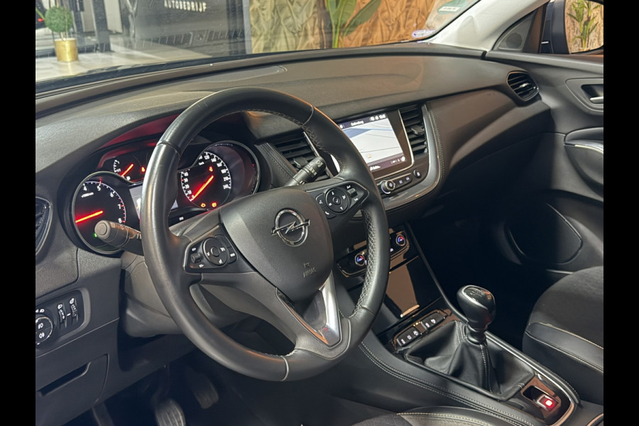 Opel Grandland X 1.2 Turbo Innovation | NAP | NL-auto | Unieke kleur | Camera | CarPlay | LED | Elek. Achterklep | Rijklaar