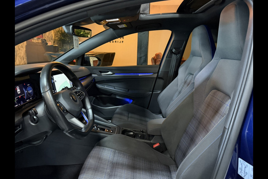 Volkswagen Golf 8 GTE | 245pk | Plug-in Hybrid | Pano | IQ.Light | IQ.Drive | Head-up | Elektrische Trekhaak | Rijklaar