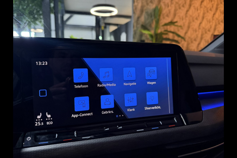 Volkswagen Golf 8 GTE | 245pk | Plug-in Hybrid | Pano | IQ.Light | IQ.Drive | Head-up | Elektrische Trekhaak | Rijklaar