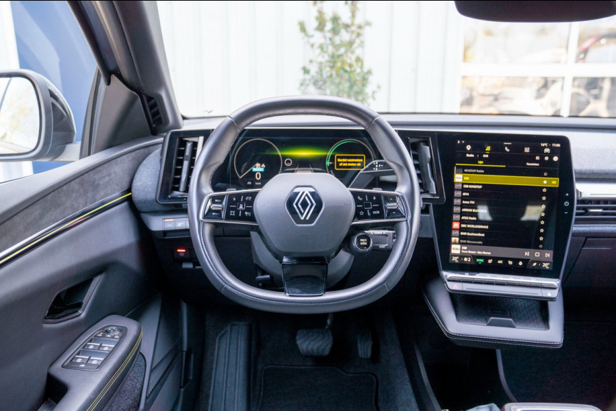 Renault Mégane E-Tech EV40 Boost Charge Techno|Prijs rijklaar incl. 12 mnd garantie|Stoel/Stuurverwarming Carplay Trekhaak DAB PDC