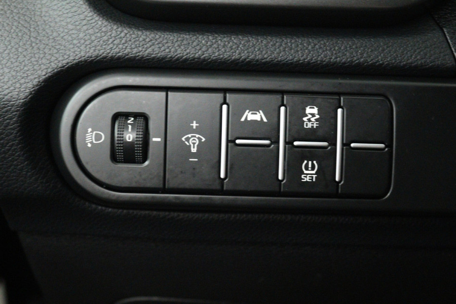Kia Ceed Sportswagon 1.0 T-GDi ComfortLine (NAVIGATIE CARPLAY, CLIMA, AUTOPILOT, APAPTIVE CRUISE, DEALER ONDERHOUDEN)