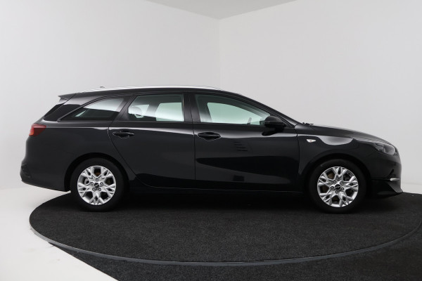 Kia Ceed Sportswagon 1.0 T-GDi ComfortLine (NAVIGATIE CARPLAY, CLIMA, AUTOPILOT, APAPTIVE CRUISE, DEALER ONDERHOUDEN)