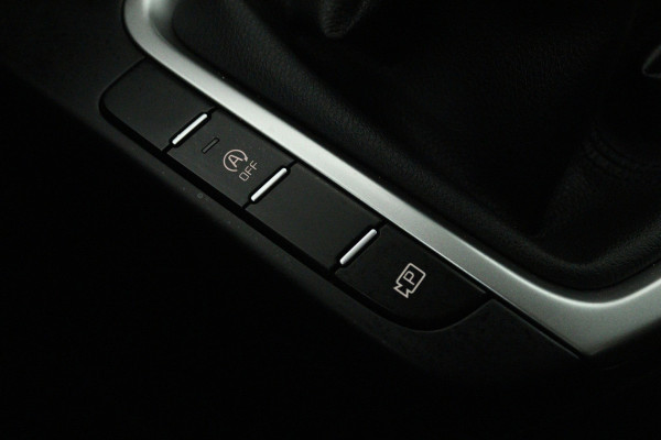 Kia Ceed Sportswagon 1.0 T-GDi ComfortLine (NAVIGATIE CARPLAY, CLIMA, AUTOPILOT, APAPTIVE CRUISE, DEALER ONDERHOUDEN)