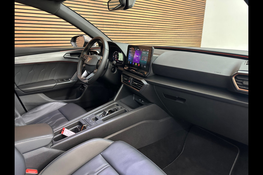 CUPRA Leon 1.4 TSI e-Hybrid VZ Copper Edition 245 PK| CUPRA Supersport stuur | Panorama | KESSY | ACC |Rijassistent XL|Memory|19”