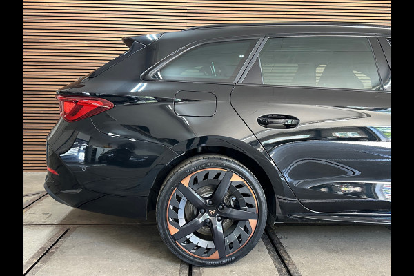 CUPRA Leon 1.4 TSI e-Hybrid VZ Copper Edition 245 PK| CUPRA Supersport stuur | Panorama | KESSY | ACC |Rijassistent XL|Memory|19”