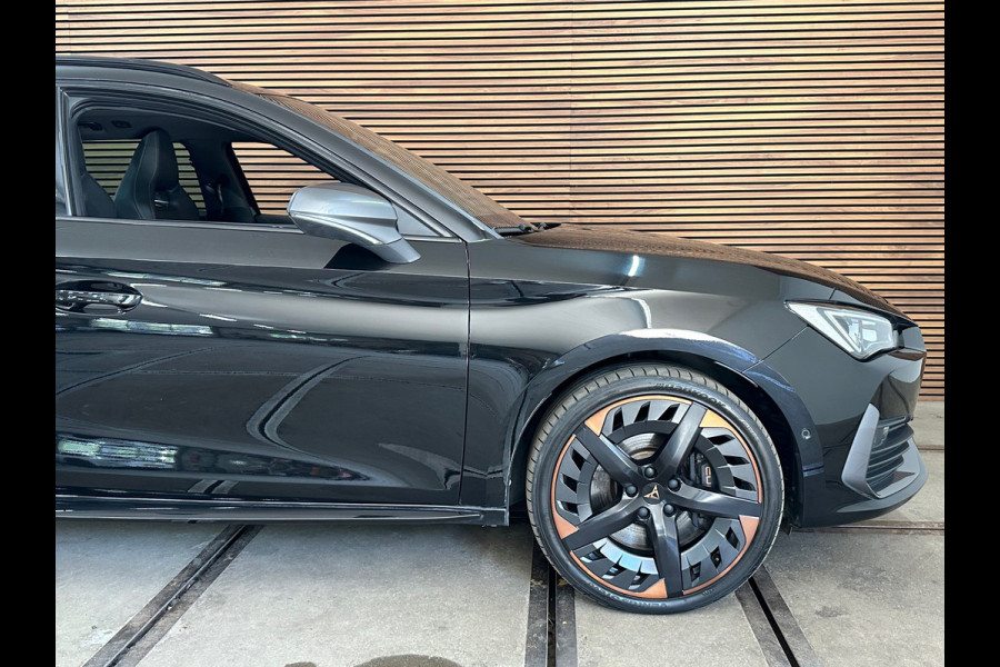 CUPRA Leon 1.4 TSI e-Hybrid VZ Copper Edition 245 PK| CUPRA Supersport stuur | Panorama | KESSY | ACC |Rijassistent XL|Memory|19”