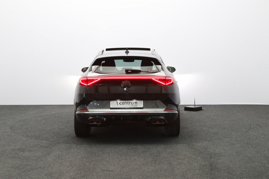 CUPRA Formentor 1.4 e-Hybrid 204 PK Performance PHEV, Panoramadak, Camera, Adap. Cruise Control