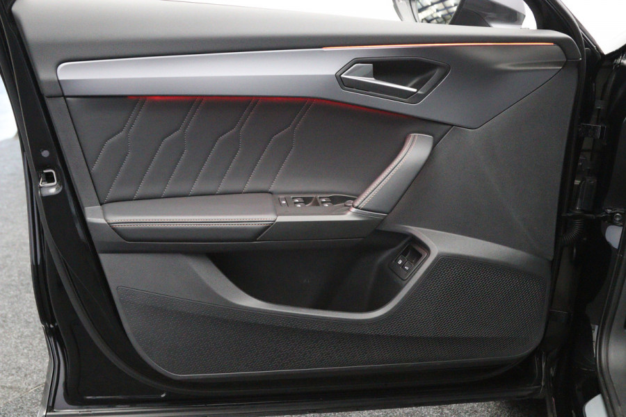 CUPRA Formentor 1.4 e-Hybrid 204 PK Performance PHEV, Panoramadak, Camera, Adap. Cruise Control