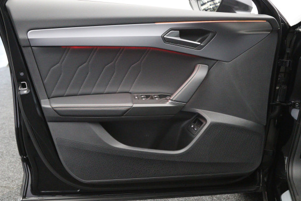 CUPRA Formentor 1.4 e-Hybrid 204 PK Performance PHEV, Panoramadak, Camera, Adap. Cruise Control