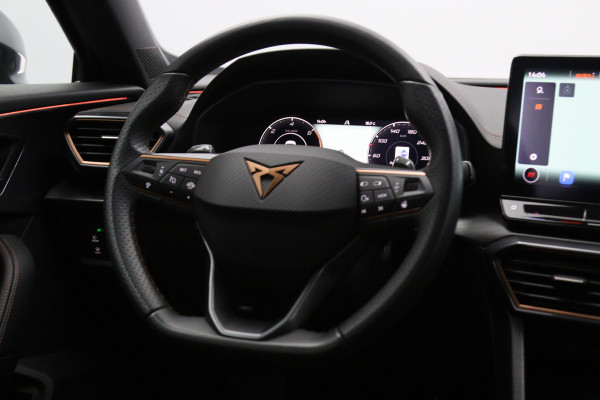 CUPRA Formentor 1.4 e-Hybrid 204 PK Performance PHEV, Panoramadak, Camera, Adap. Cruise Control