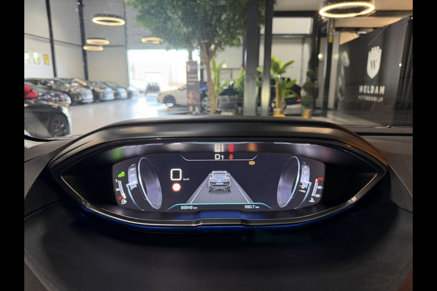 Peugeot 3008 1.6 e-THP Allure | Automaat | Digitale Cockpit | Keyless | CarPlay | Navi | Sfeerverlichting | LED | Rijklaar
