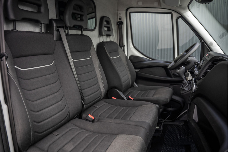 Iveco Daily 35S16 | 160 PK | L2H2 | Automaat | 3-Zits | Climate | Airco