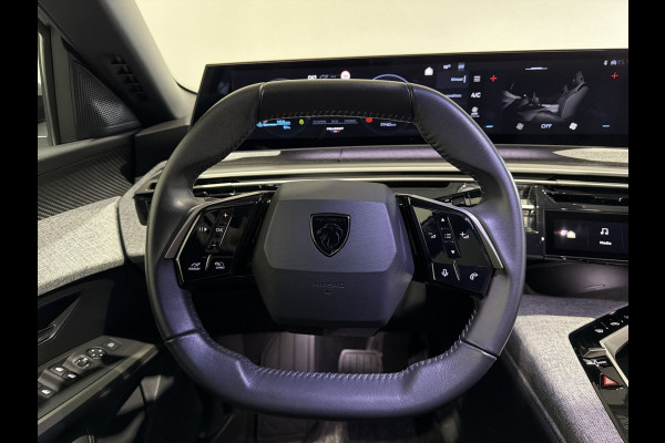 Peugeot E-3008 Allure 73 kWh | Panoramascherm | Keyless Entry & Start | Soh (batterijcheck) Waarde 96,5 %