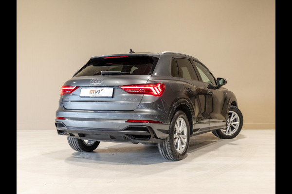 Audi Q3 35 TFSI 2x S-Line Edition / 150pk / Dodehoek herkenning /