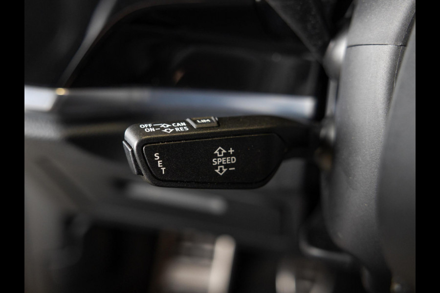 Audi Q3 35 TFSI 2x S-Line Edition / 150pk / Dodehoek herkenning /
