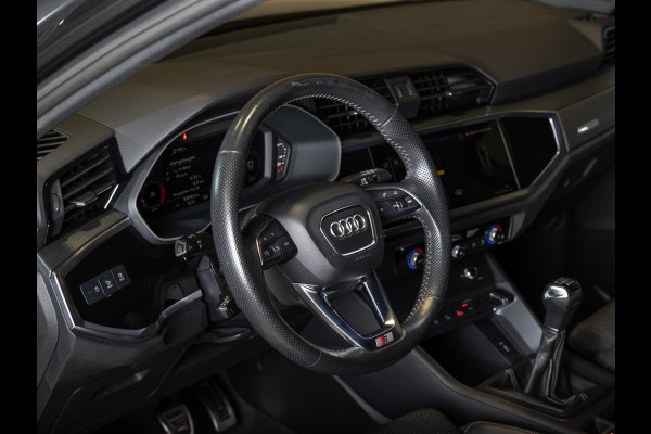 Audi Q3 35 TFSI 2x S-Line Edition / 150pk / Dodehoek herkenning /