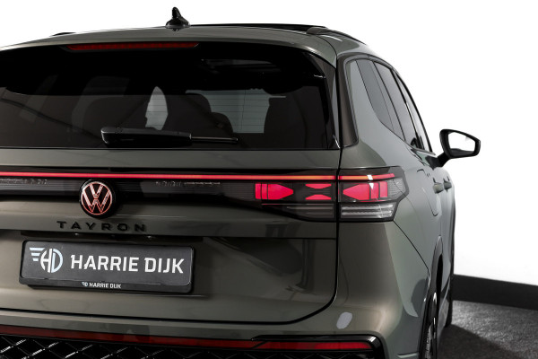 Volkswagen Tayron 1.5 eHybrid 272 PK R-Line Edition | Black Style | 15 inch Navi | Elek. Trekhaak | IQ Light | HUD | S/K-Panodak | Dig. Cockpit | Adapt. Cruise | Stoel-+Stuurverw. | 360 Camera | NAV + App. Connect | ECC | Elek. Klep | LM 20" | 9286