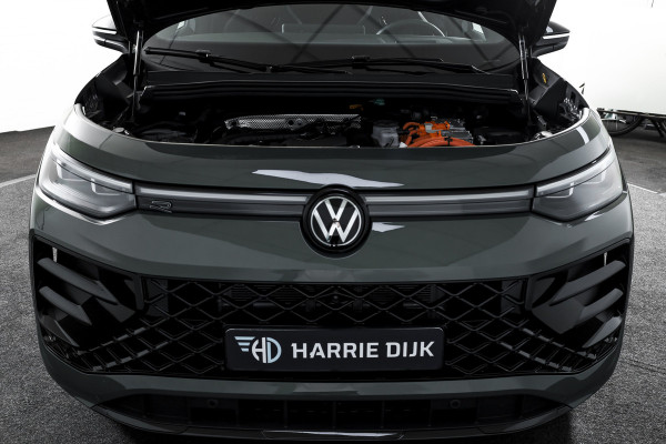 Volkswagen Tayron 1.5 eHybrid 272 PK R-Line Edition | Black Style | 15 inch Navi | Elek. Trekhaak | IQ Light | HUD | S/K-Panodak | Dig. Cockpit | Adapt. Cruise | Stoel-+Stuurverw. | 360 Camera | NAV + App. Connect | ECC | Elek. Klep | LM 20" | 9286