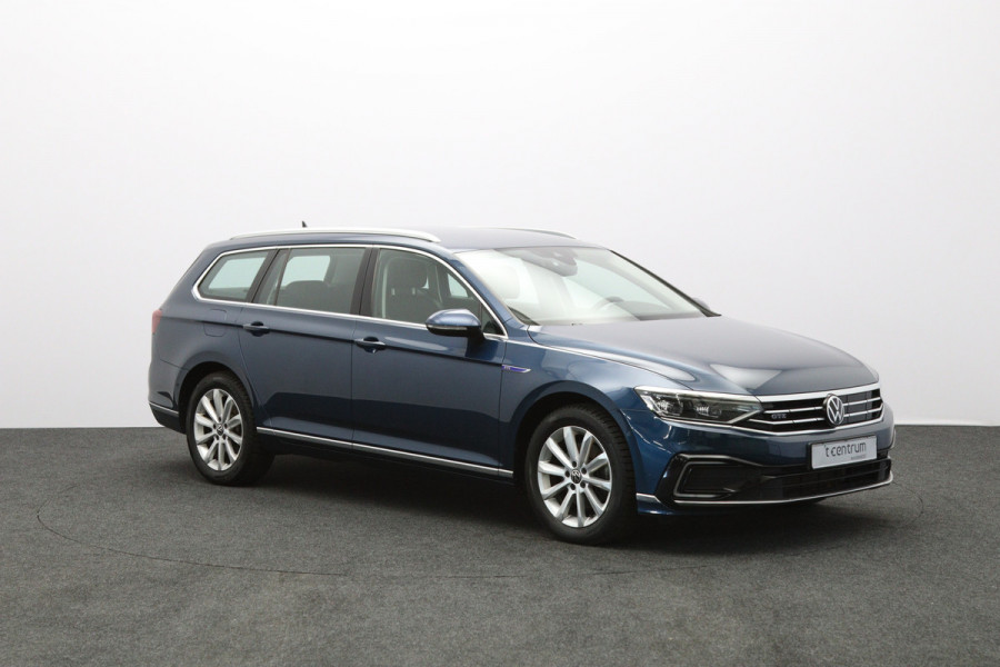 Volkswagen Passat Variant 1.4 TSI PHEV GTE 218 PK BNS, Trekhaak, Groot-Navigatie, Leder-Alcantara, 360 Camera