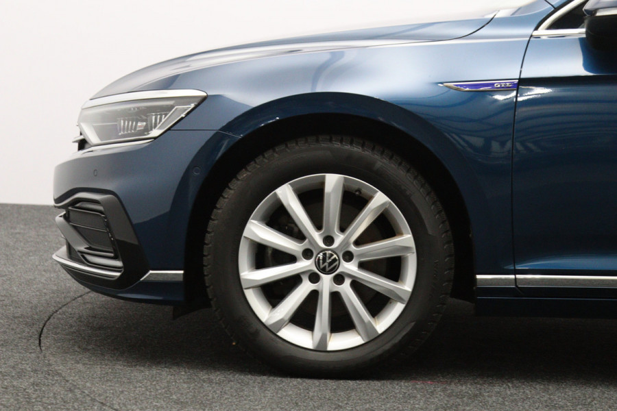 Volkswagen Passat Variant 1.4 TSI PHEV GTE 218 PK BNS, Trekhaak, Groot-Navigatie, Leder-Alcantara, 360 Camera