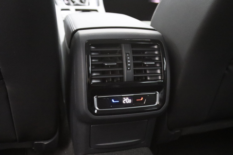 Volkswagen Passat Variant 1.4 TSI PHEV GTE 218 PK BNS, Trekhaak, Groot-Navigatie, Leder-Alcantara, 360 Camera