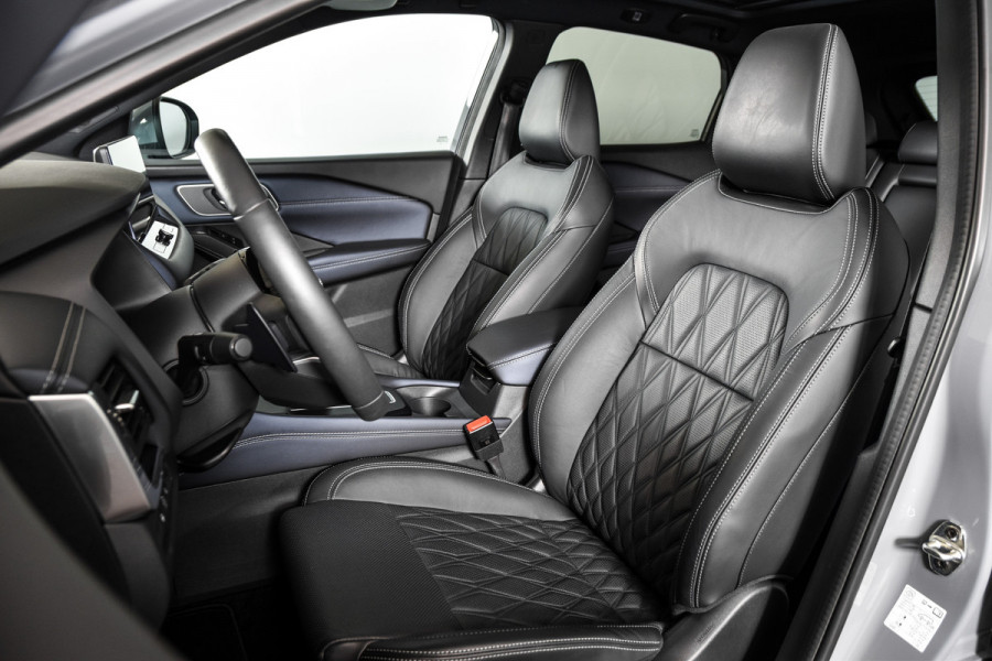 Nissan QASHQAI 1.3 MHEV Xtronic 158 PK Tekna Plus | Cold Pack | Pano | Trekhaak | Dig. Cockpit | Adapt. Cruise | Stoel-+stuurverw. | 360 Camera | Bose | NAV + App. Connect | Auto. Airco | LM 20" | Elek. Klep |