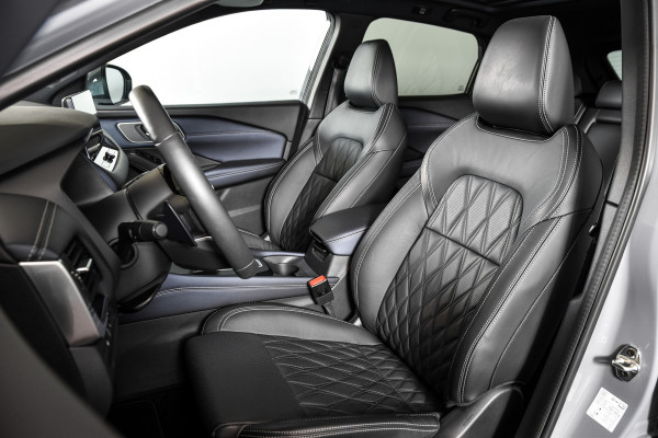 Nissan QASHQAI 1.3 MHEV Xtronic 158 PK Tekna Plus | Cold Pack | Pano | Trekhaak | Dig. Cockpit | Adapt. Cruise | Stoel-+stuurverw. | 360 Camera | Bose | NAV + App. Connect | Auto. Airco | LM 20" | Elek. Klep |