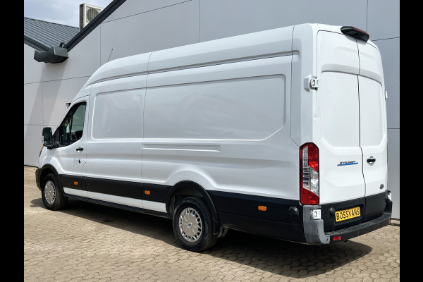 Ford E-Transit 75 kWh 184PK L4H3 334km WLTP 95,6% (SOH) BEV Snelladen Cruise control Carplay Climate control Laadkabel Camera Parkeersensoren V+A Stoelverwarming