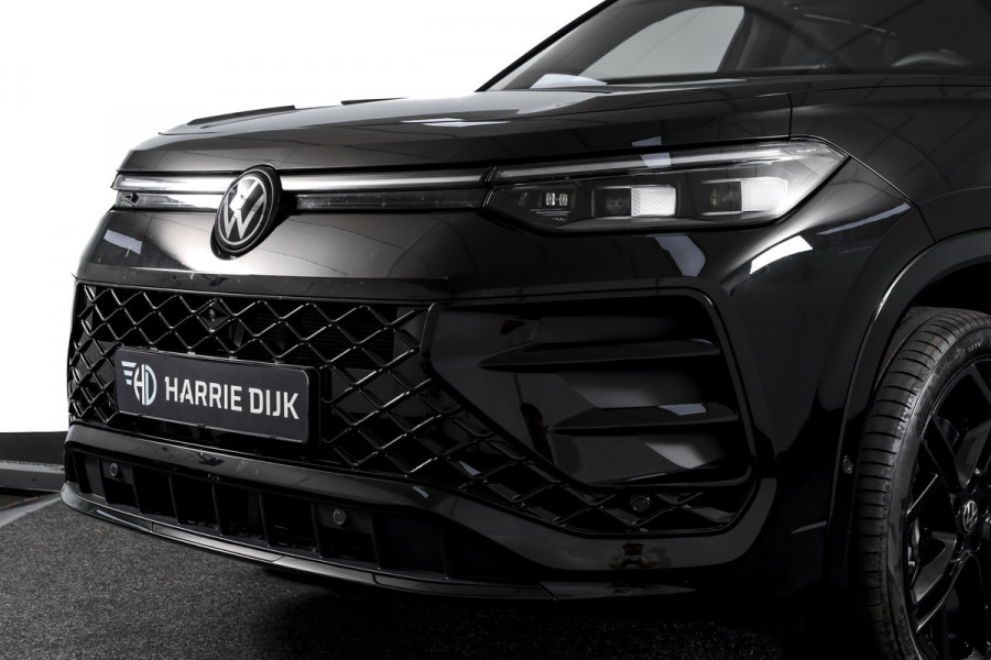 Volkswagen Tayron 1.5 eHybrid 272 PK R-Line Edition | Black Style | 15 inch Navi | Elek. Trekhaak | IQ Light | HUD | S/K-Panodak | Dig. Cockpit | Adapt. Cruise | Stoel-+Stuurverw. | 360 Camera | NAV + App. Connect | ECC | Elek. Klep | LM 20" | 9392