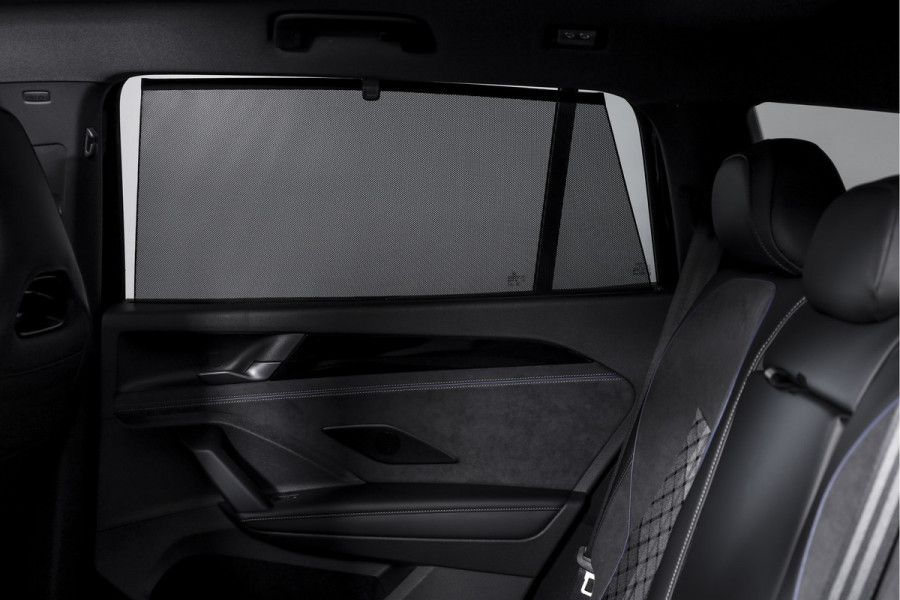 Volkswagen Tayron 1.5 eHybrid 272 PK R-Line Edition | Black Style | 15 inch Navi | Elek. Trekhaak | IQ Light | HUD | S/K-Panodak | Dig. Cockpit | Adapt. Cruise | Stoel-+Stuurverw. | 360 Camera | NAV + App. Connect | ECC | Elek. Klep | LM 20" | 9392