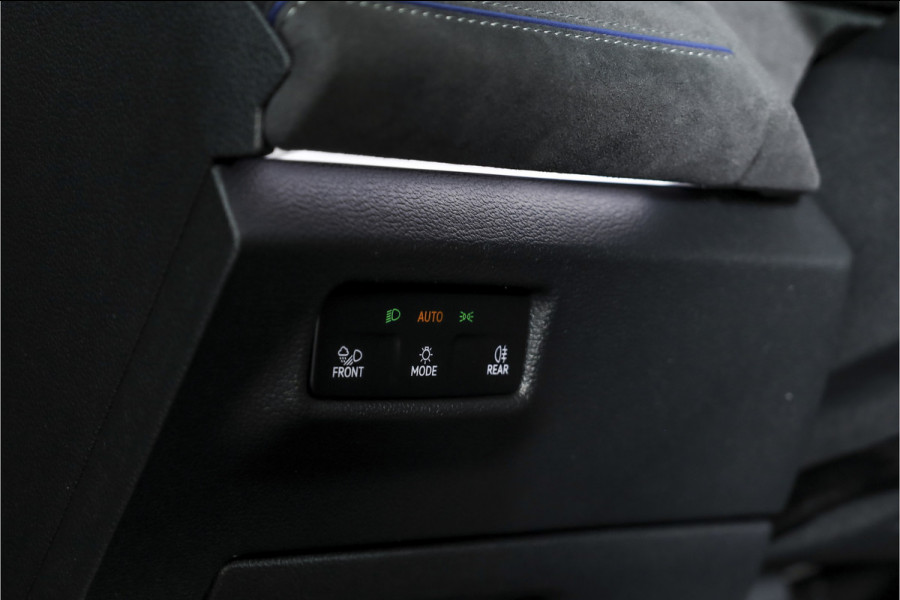 Volkswagen Tayron 1.5 eHybrid 272 PK R-Line Edition | Black Style | 15 inch Navi | Elek. Trekhaak | IQ Light | HUD | S/K-Panodak | Dig. Cockpit | Adapt. Cruise | Stoel-+Stuurverw. | 360 Camera | NAV + App. Connect | ECC | Elek. Klep | LM 20" | 9294