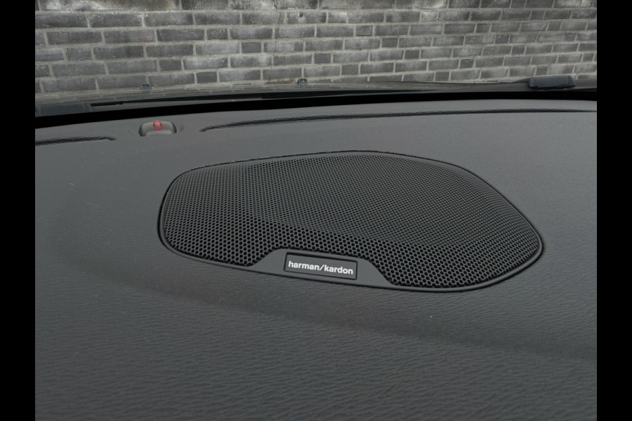 Volvo V40 1.5 T3 Dynamic Edition | Trekhaak | LED | Navi | Climate | Cruise | Stoelverwarming