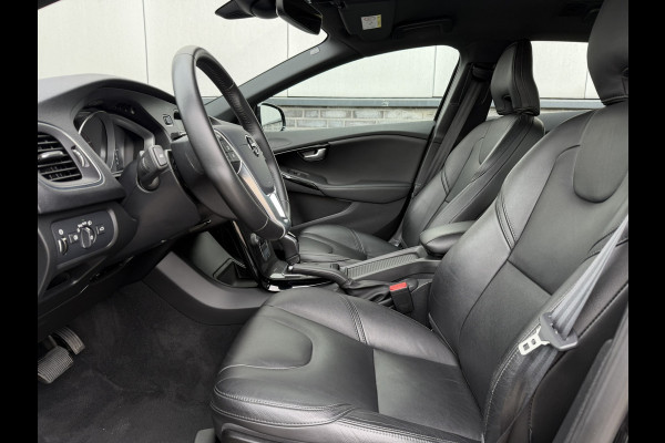 Volvo V40 1.5 T3 Dynamic Edition | Trekhaak | LED | Navi | Climate | Cruise | Stoelverwarming