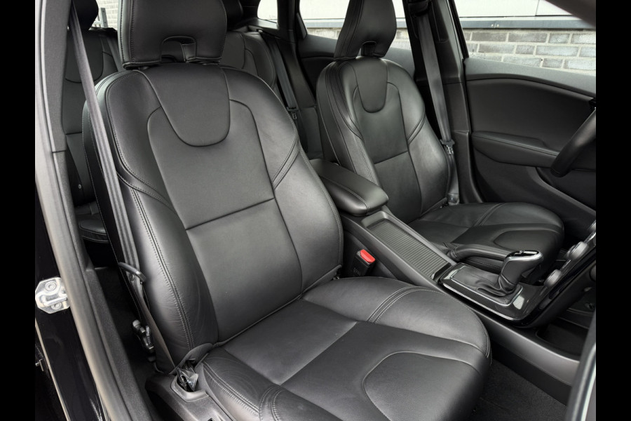 Volvo V40 1.5 T3 Dynamic Edition | Trekhaak | LED | Navi | Climate | Cruise | Stoelverwarming