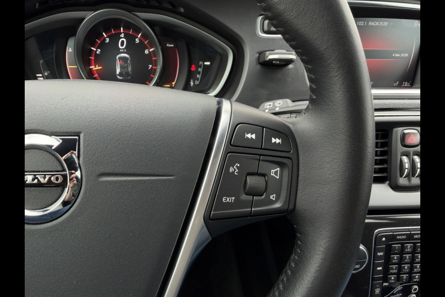 Volvo V40 1.5 T3 Dynamic Edition | Trekhaak | LED | Navi | Climate | Cruise | Stoelverwarming