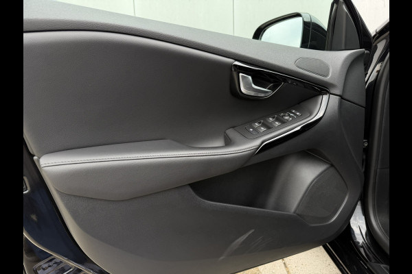Volvo V40 1.5 T3 Dynamic Edition | Trekhaak | LED | Navi | Climate | Cruise | Stoelverwarming
