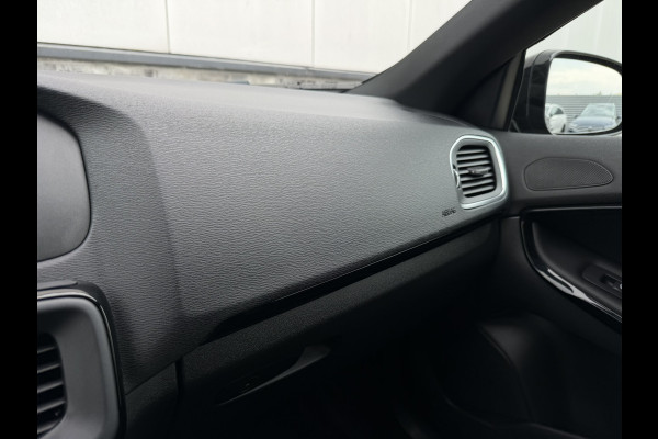 Volvo V40 1.5 T3 Dynamic Edition | Trekhaak | LED | Navi | Climate | Cruise | Stoelverwarming