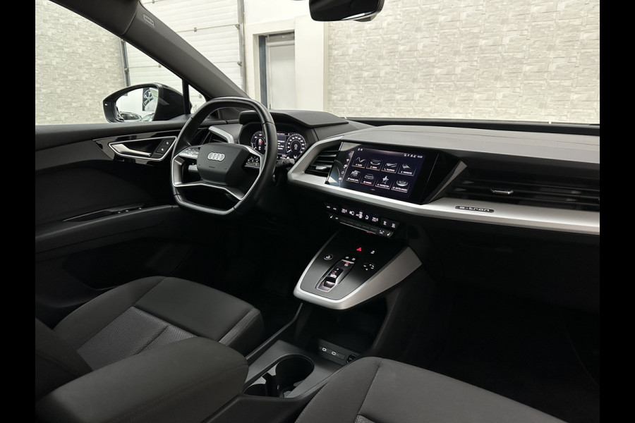 Audi Q4 e-tron 45 Quattro S-Line 77 / 82 kWh | ACC | Matrix-LED | Keyless-Entry | Standkachel | Carplay | 27150,= exc. btw | Lane Assist | 3-Zone Clima | Stoelverwarming | Getint Glas | Autom. Parkeren | Virtual Cockpit |