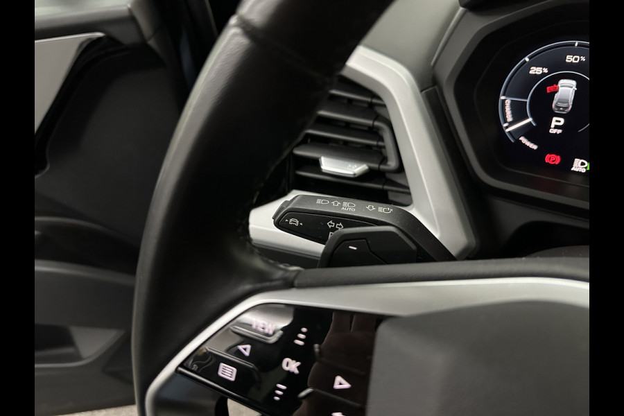 Audi Q4 e-tron 45 Quattro S-Line 77 / 82 kWh | ACC | Matrix-LED | Keyless-Entry | Standkachel | Carplay | 27150,= exc. btw | Lane Assist | 3-Zone Clima | Stoelverwarming | Getint Glas | Autom. Parkeren | Virtual Cockpit |