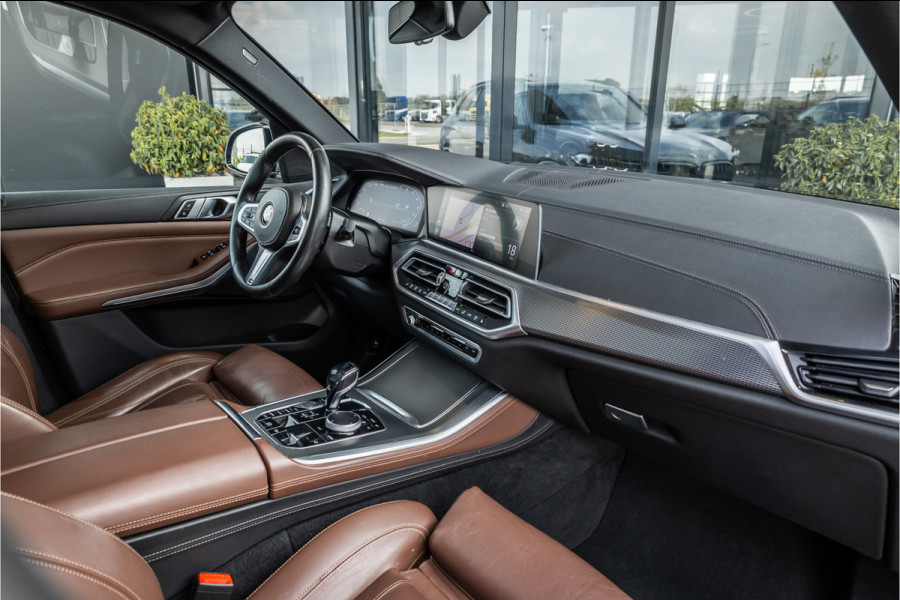 BMW X5 M50i Executive - Grijs Kenteken | M Sport | Panorama | Memory | 360 Camera