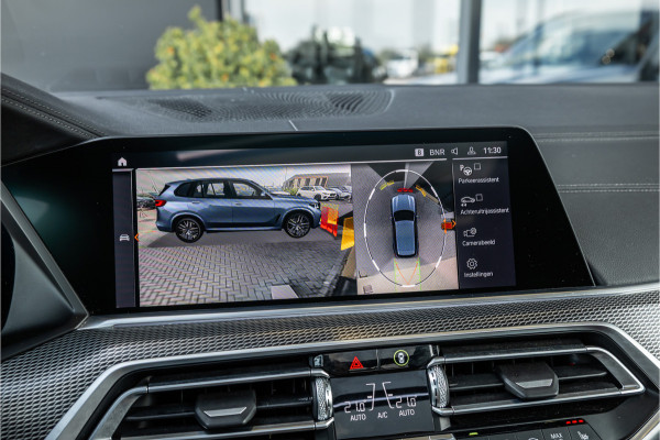 BMW X5 M50i Executive - Grijs Kenteken | M Sport | Panorama | Memory | 360 Camera