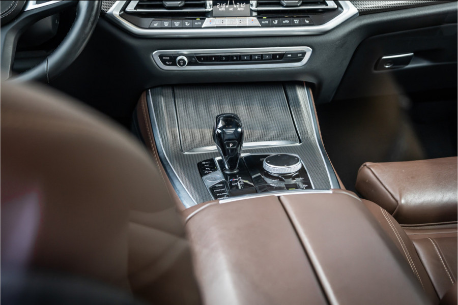 BMW X5 M50i Executive - Grijs Kenteken | M Sport | Panorama | Memory | 360 Camera