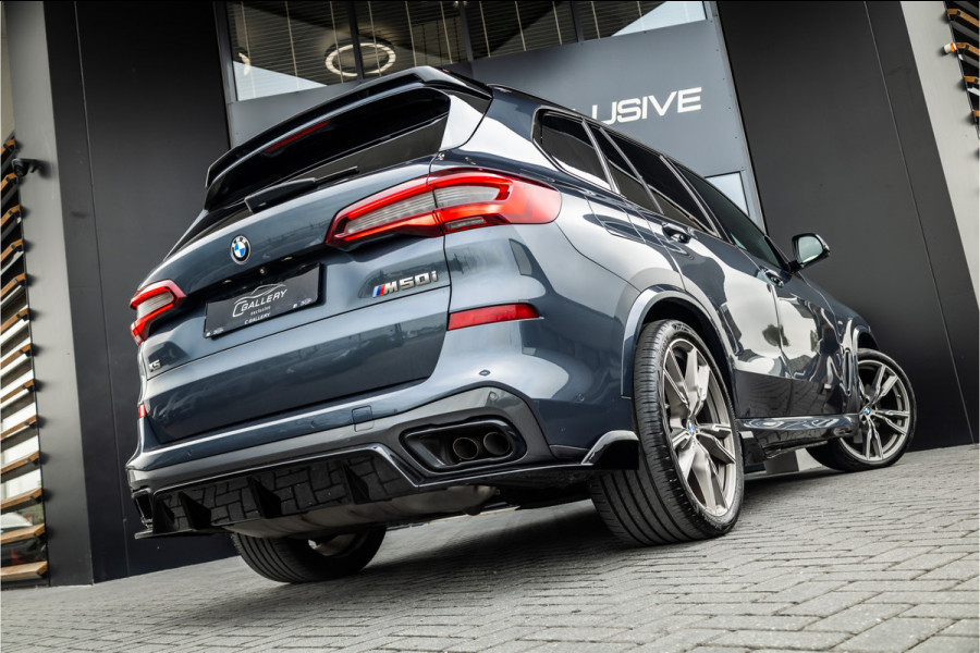 BMW X5 M50i Executive - Grijs Kenteken | M Sport | Panorama | Memory | 360 Camera