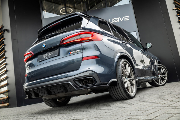 BMW X5 M50i Executive - Grijs Kenteken | M Sport | Panorama | Memory | 360 Camera