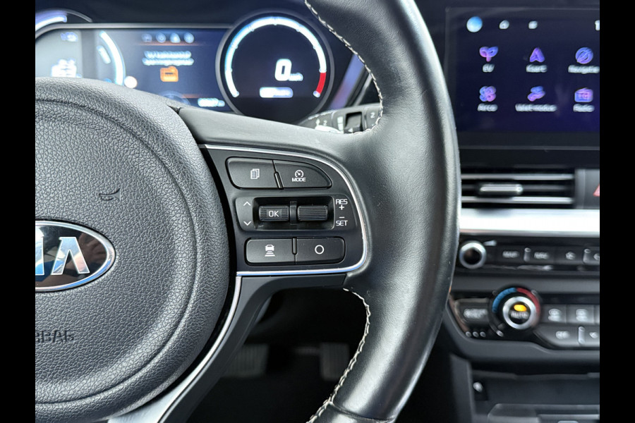 Kia e-Niro 204pk AUT. ExecutiveLine 64kWh SOH 100% Fase 3 Warmtepomp Leder Elek.Stoel+Memory JBL®-Audio Navi Ecc Camera Apple Carplay Andro Stoelverwarming+Koeling Stuurverwarming Lmv Privacy Glas DAB Vess Lane Assist Blind Spot Origineel Nederlandse Auto Dealeronderhouden